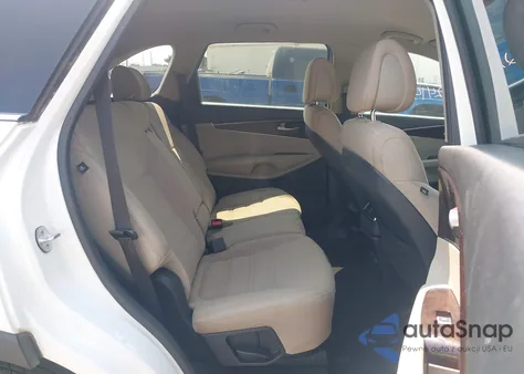 2016 Kia Sorento 3.3L Lx from USA, damaged, VIN 5XYPG4A58GG008587